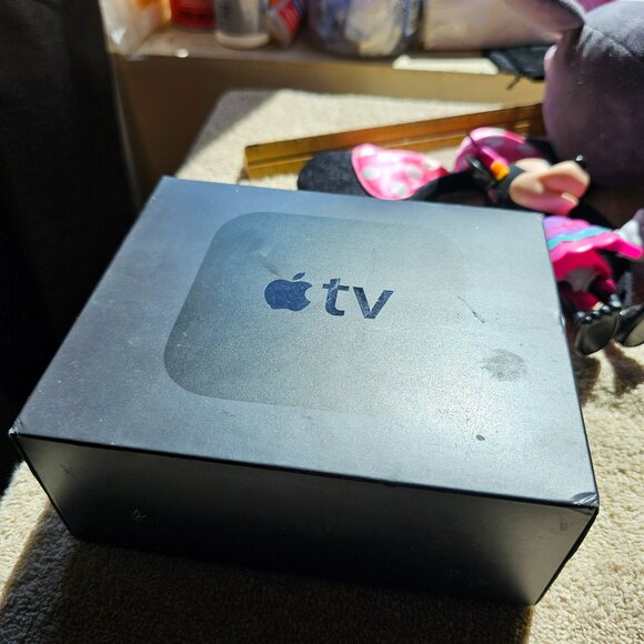 Vintage apple tv for parts - Picture 1 of 2